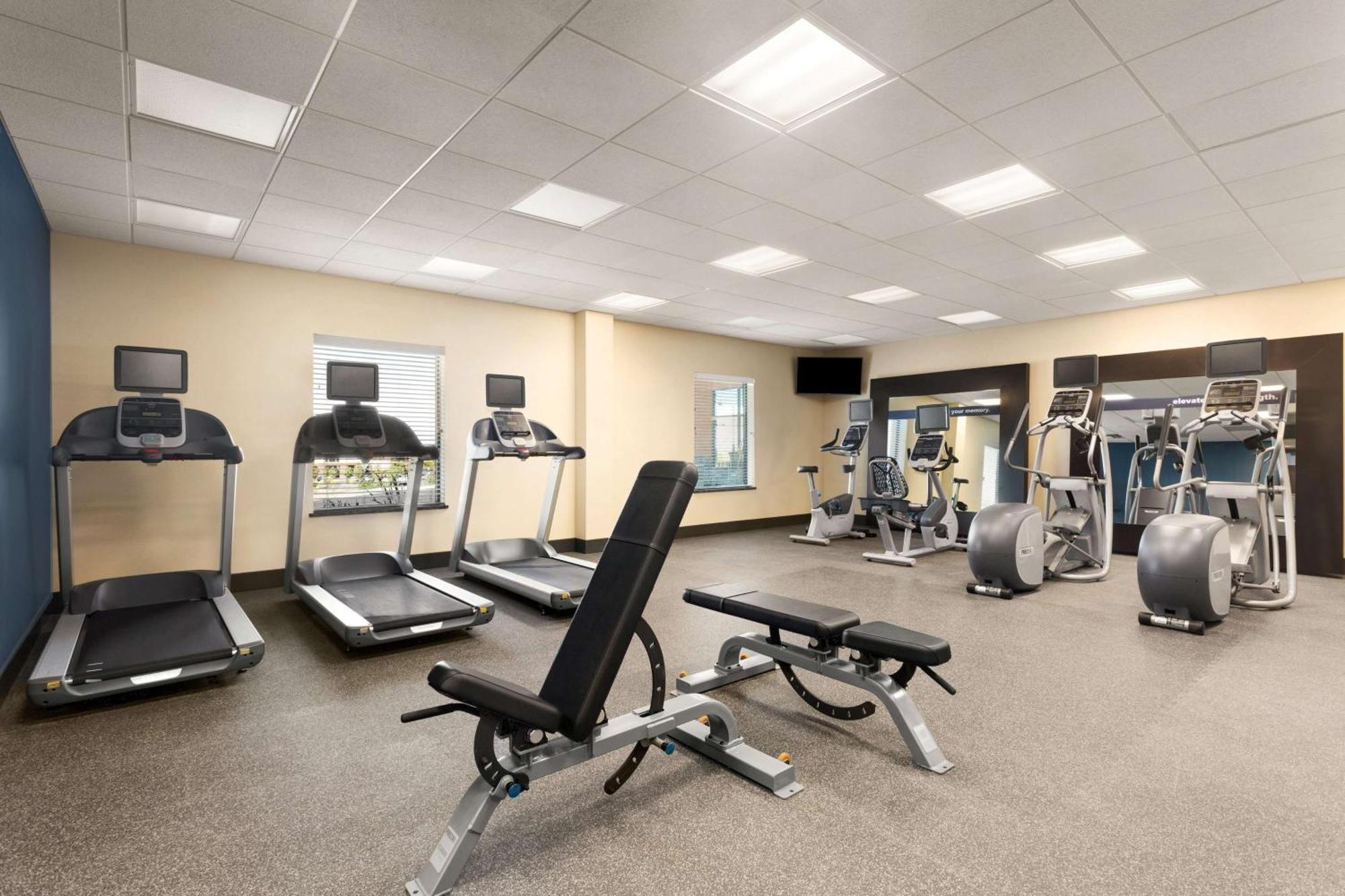 Hotel Hampton By Hilton At Southridge 3*